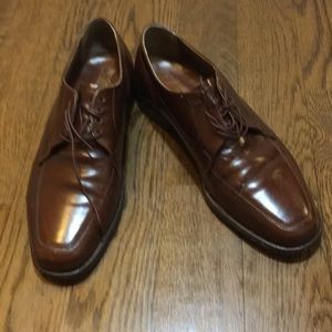 Brown MENS dress shoes